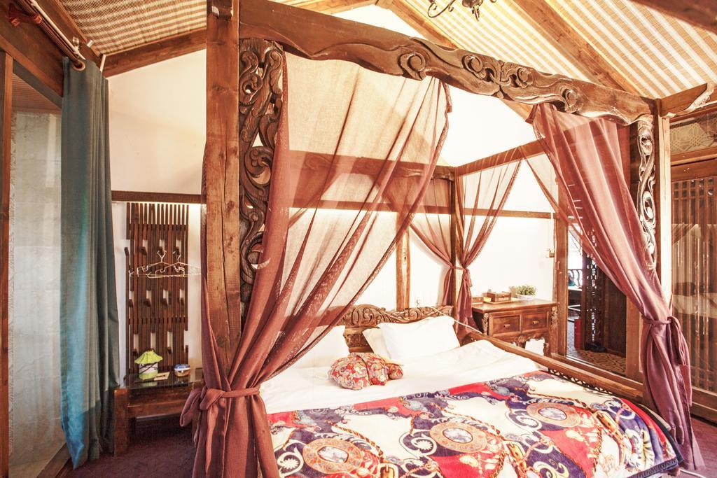 XI Tang Exquisite Hotel Лицзян Номер фото